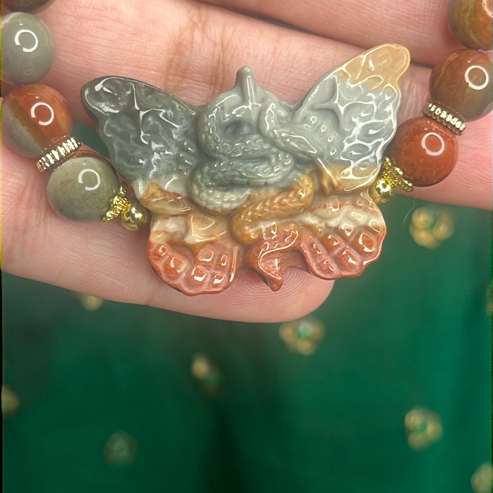 Polychrome Yinglong Carving Bracelet - Picture 11 of 16